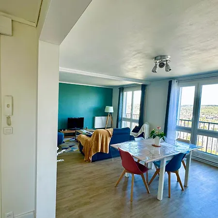 La Nomiane Apartment *